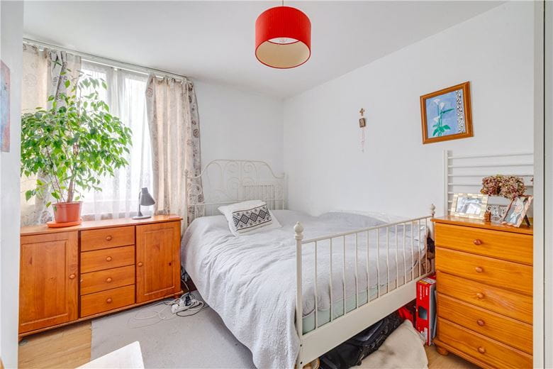 2 bedroom flat, Winterfold Close, London SW19 - Sold STC