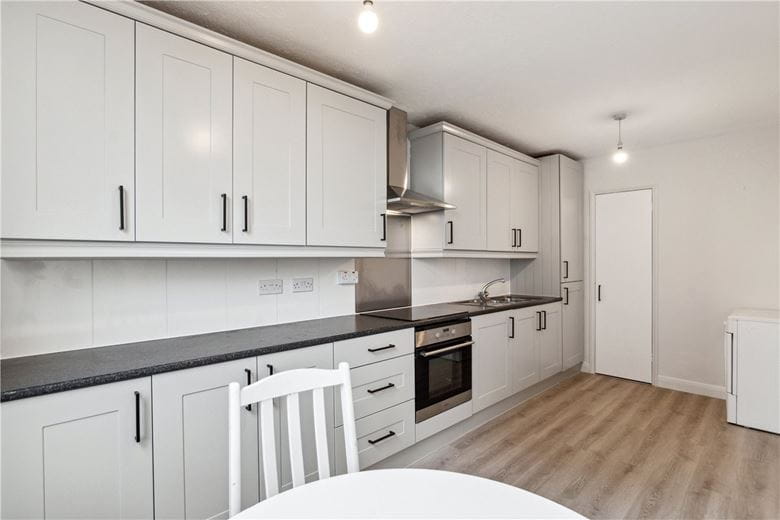 2 bedroom flat, Eagle Heights, 8 Bramlands Close SW11 - Let Agreed