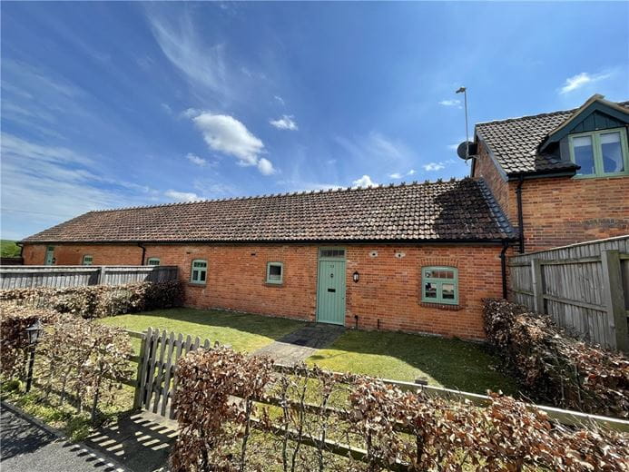 2 bedroom cottage, Great Shoddesden Farm Cottages, Great Shoddesden SP11 - Available