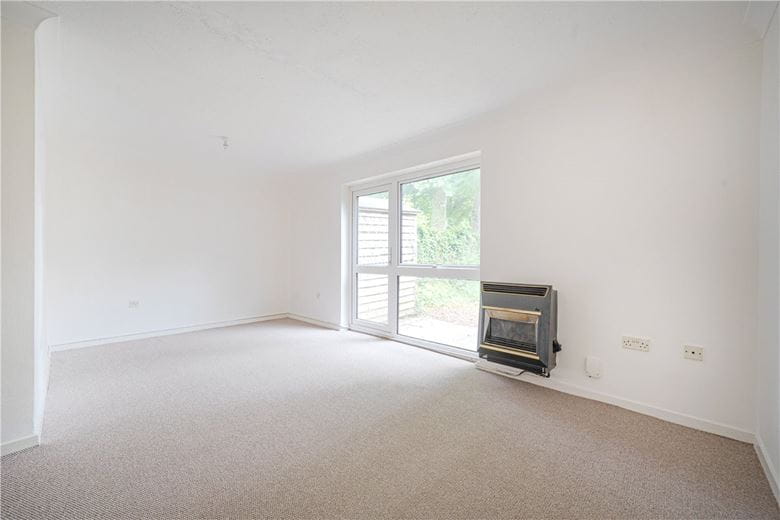 2 bedroom house, May Tree Close, Winchester SO22 - Available