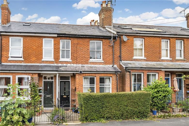 3 bedroom house, Gordon Avenue, Winchester SO23 - Available