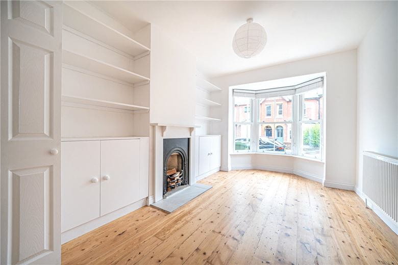 3 bedroom house, Fairfield Road, Winchester SO22 - Available