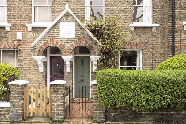 2 bedroom house, Shaftesbury Conservation Area, Battersea SW11 - Sold STC