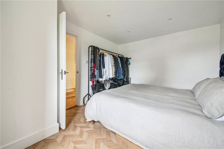 1 bedroom flat, Bedford Hill, Balham SW12 - Available