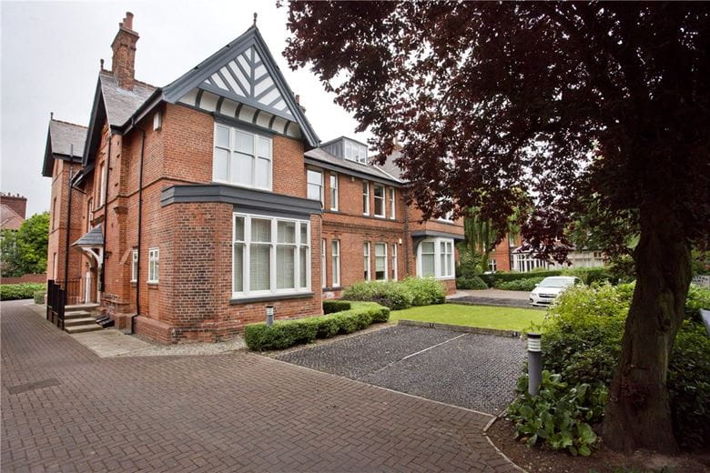 2 bedroom flat, Limetree Court, York YO30