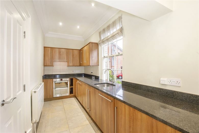 2 bedroom flat, Heworth Croft, York YO31 - Available