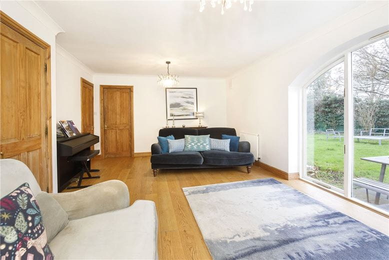 4 bedroom , Old Barn Court, North Back Lane YO19 - Available